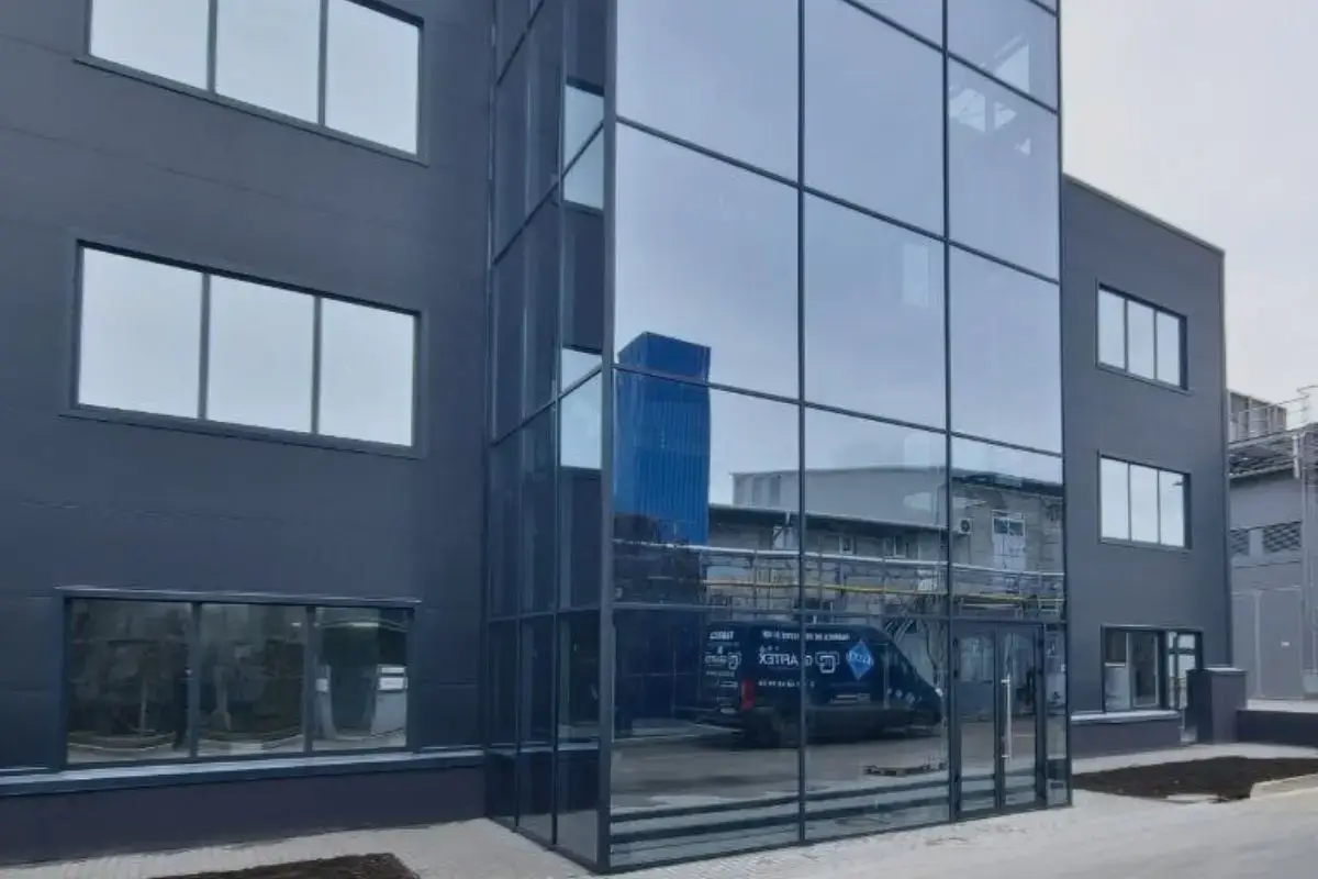 Aluminium Systems — Grafitex